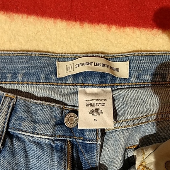 !Host Pick! GAP Women Jeans Straight Leg Boyfriend - Picture 2 of 4